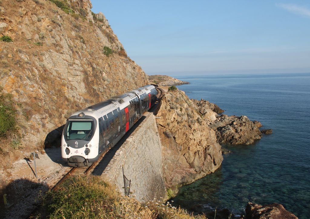 🎥 Sur les rails avec les Chemins de fer de Corse